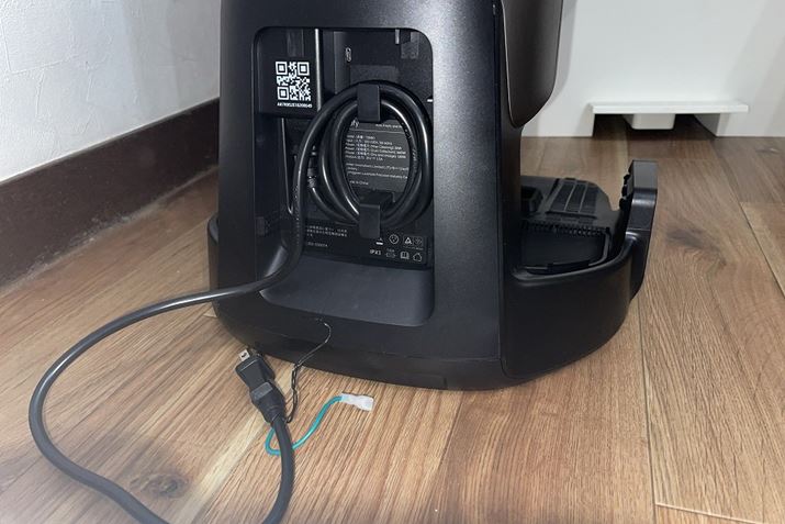 SXe[V̗ɂ́AdP[uĎ[ł܂BP[uނɐLтAڂ̓XbLBfUCƓdۂCł