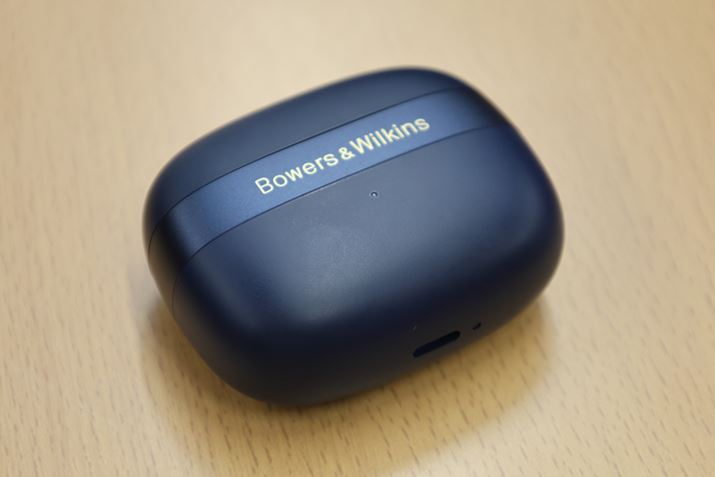 P[X̂̌`͗fʂAuPi8ṽP[XBluetoothgX~b^[ƂĎgBVaptX AdaptiveɑΉ