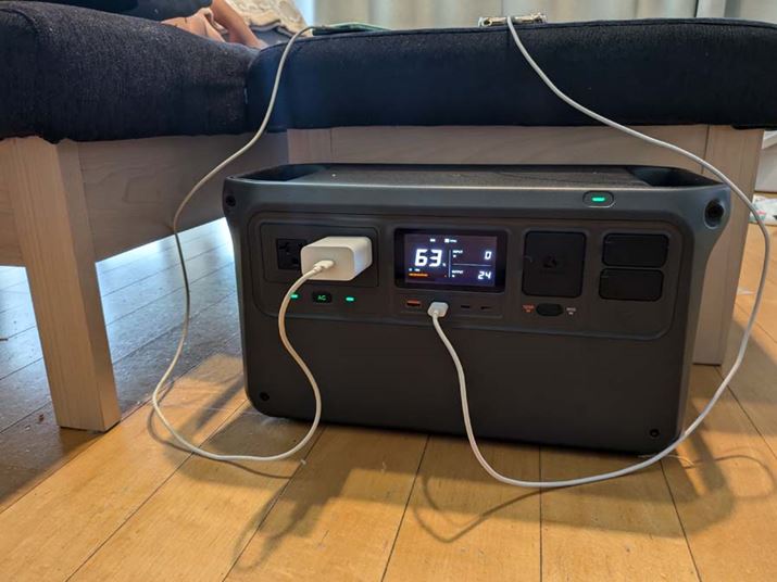 ͂ɃRZgȂĂA\t@̂΂ɐݒu΁AȈՓdƂĖ𗧂܂BAɋً}Ƀobe[cʂȂ猳qȂ߁AIɎgꍇ͒Iȏ[dYꂸ