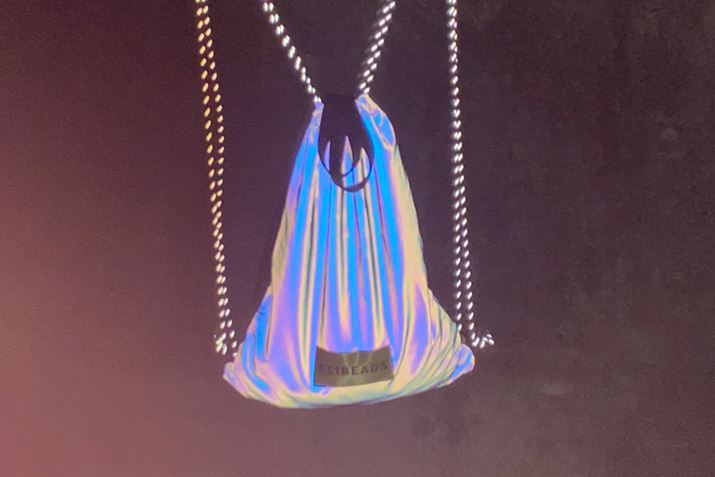 X}z̃tbV@\gĎBeBIɉ摜␮Ă邩炩A˂ȂI[̐FɂȂĂ邱Ƃ悭킩܂