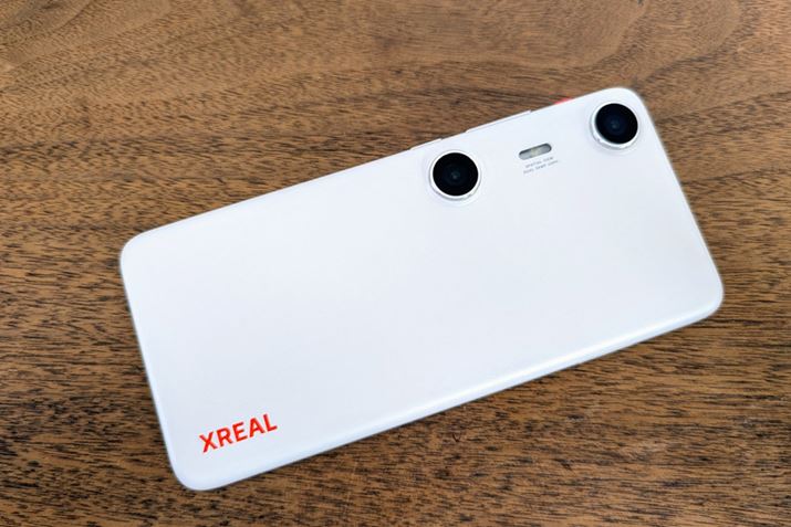 uXREAL Beam Prov̔wʁB̂2̃Jɂ3Dʐ^Beł