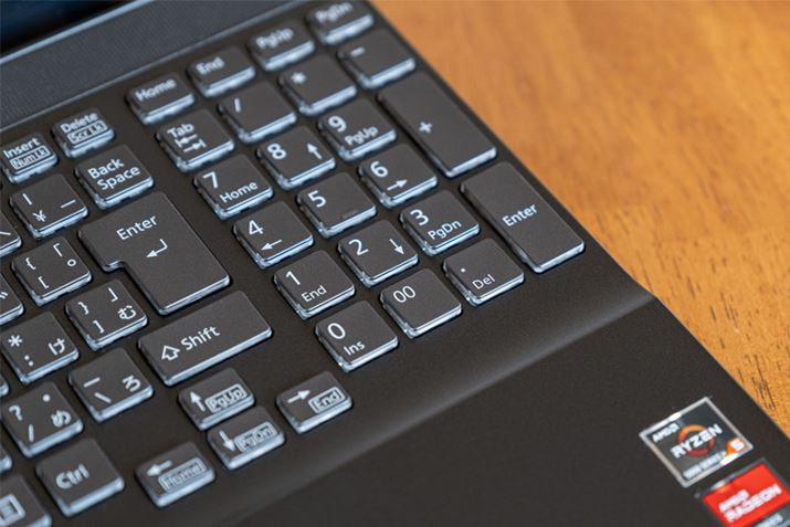 eL[͕L[班󂢂ꏊɔzuĂAG^[ӂŌ͂Ă܂ƂȂBm\ɂ͑劈􂵂Ăꂻ