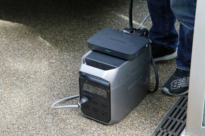 Ԃ̃GWdGlM[dCɕςāA|[^udɒ~d邽߂́uI^l[^[`[W[viʐ^jB{̂̉i8~xŁAԂ̃Cobe[ɂȂŎgpłƂ