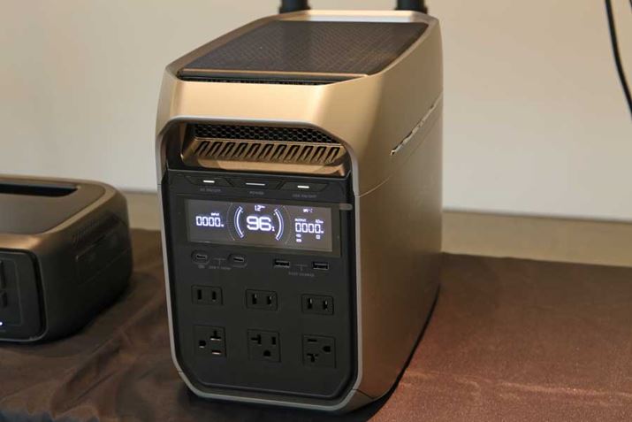 uEcoFlow DELTA 3v̌p@uEcoFlow 3 PlusvBeʂ1,024Whőeʃfɕނ邪Aŋ߂͑eʂȃ|[^ud̎vĂAЂł͎͐iƂȂĂ