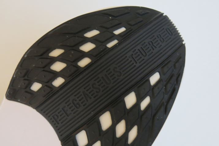 AEg\[́ubt\[vx[Xɂp^[ŁAƒnʂƂ炦ĂBuPEGASUS TURBOv̕|Cg