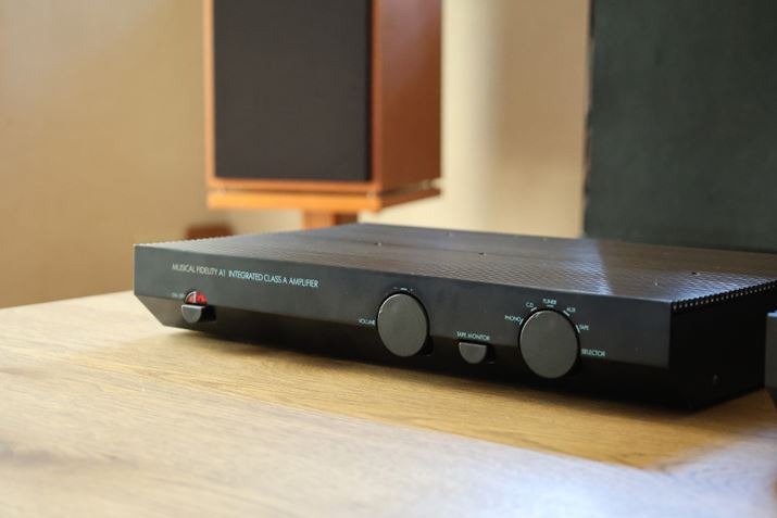 {eł͕Mґ̏uA1viʐ^jƂ̔r{