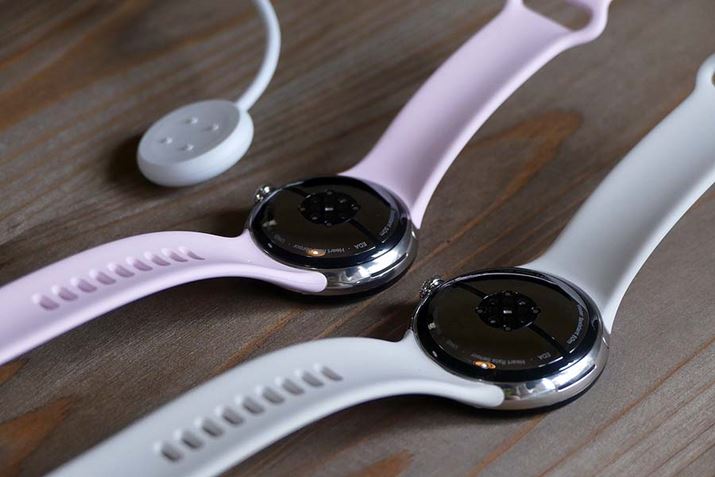 4{̃sŐڑ[dP[úA[dł܂Ă