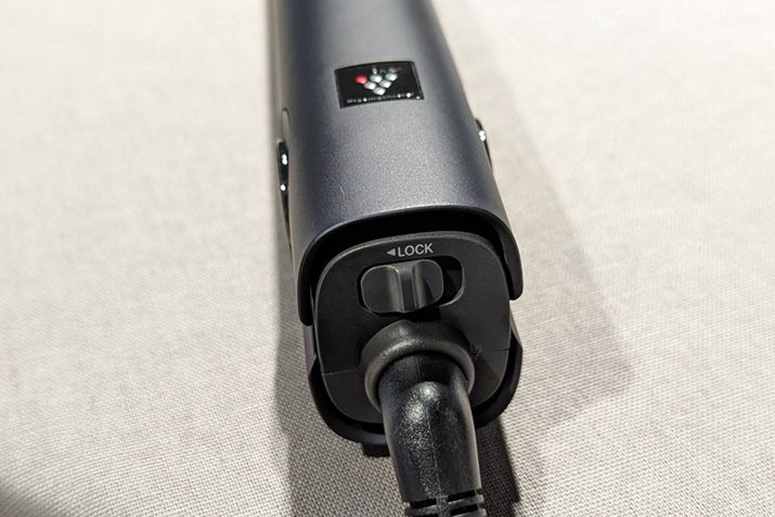 ACԂŃbNł̂ŁARpNgɎ[ł܂