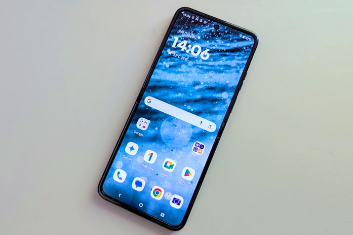 CfBXvC̔䗦22:9Əcɒ