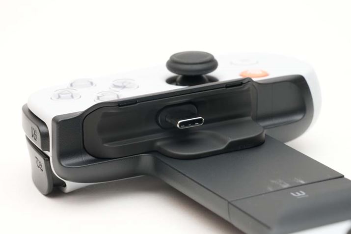 USB Type-CłAndroid 15ȍ~AiPhone 15V[Yȍ~ɑΉĂ܂