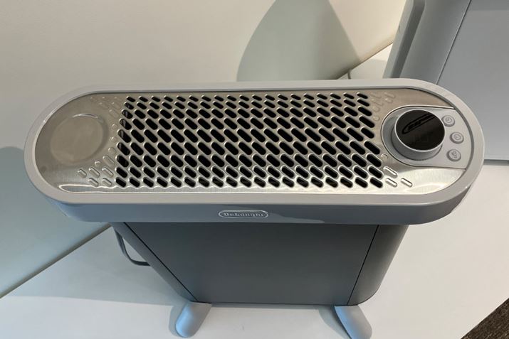 u\[ Wi-FifvƓVʂɃA}{EZbgł܂AA}{E͕ʔł