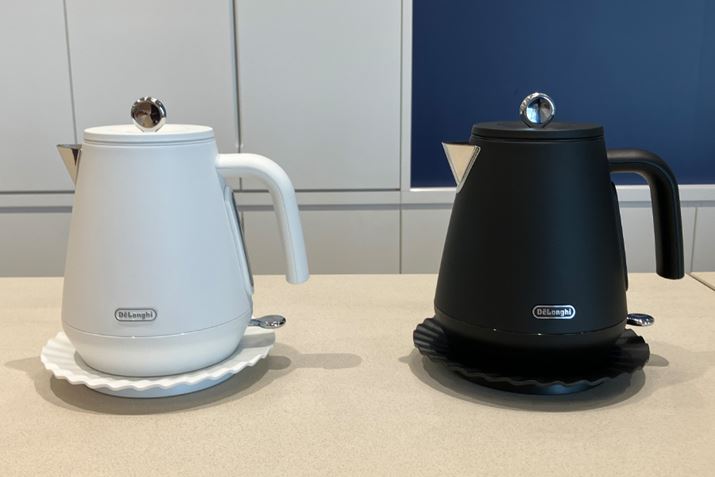 M[f̖{̃TCY215ij×185isj×220ijmmŁA{̏dʂ͖1.1kgAeʂ0.8LBJ[2FWJŁAsz艿i12,800~iōj