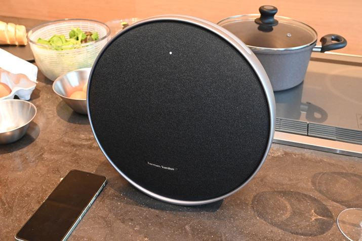 BluetoothXs[J[uONYX STUDIO 9vBی^̃fUCI