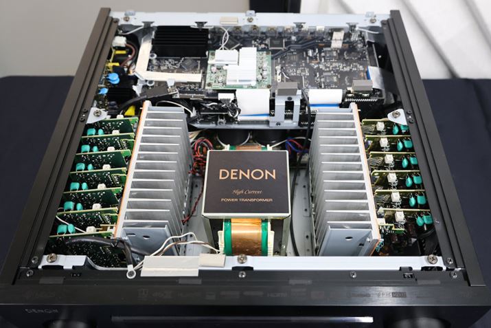 ́uAVC-X8500HAvƔׂƁAC[Ă邱Ƃ悭킩