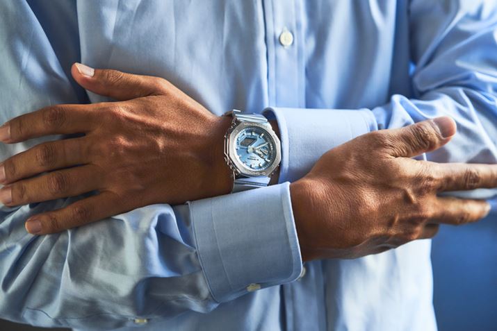 uGM-2110D-2AJFvhXVcɁB̃XJCu[ƃVc̃TbNXu[