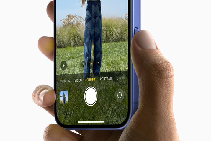 ]ʃTCYɂăJ\ɈႢuProvfAuiPhone 16 ProvƁuiPhone 16 Pro Maxvł͖]Jw5{ɓꂳAႢȂȂĂ