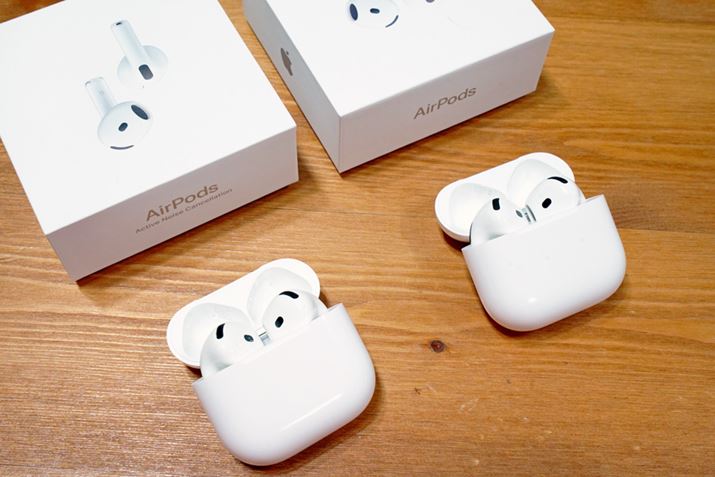 uAirPods 4 ANCviʐ^jƁuAirPods 4 ANCȂviʐ^Ej