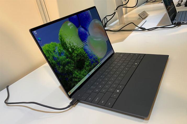 dUSB Type-CoRōs܂BdUSB Type-C|[g1]܂