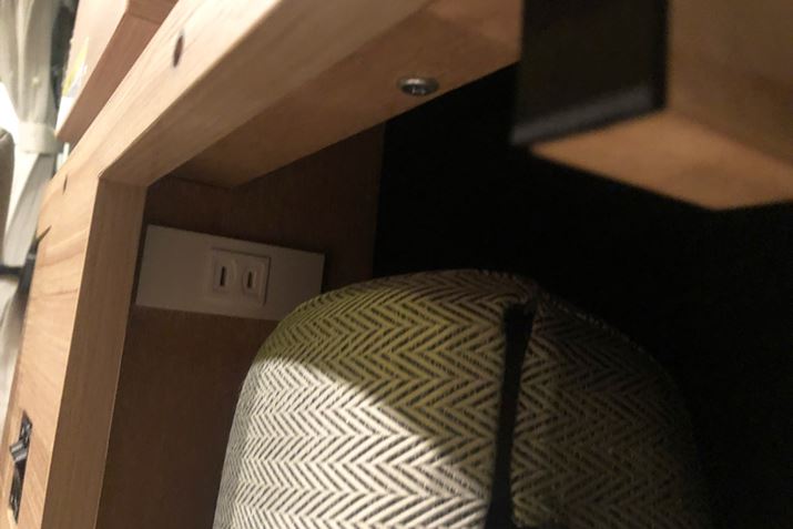 ꂽd͂́AԓAC100VRZggBRZgȂ悤ɕɔzuĂ̂A܂ǂ̉Ƃۂ