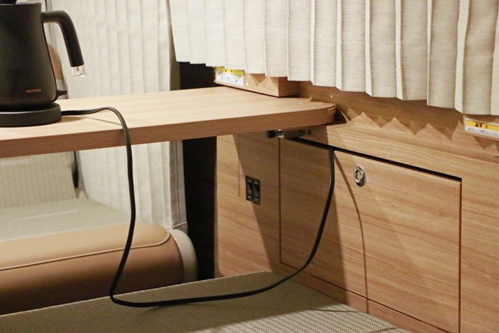 RZgɓdR[hڑƂAJɂȂĂ悤ɁAR[hʂ錄Ԃ݂Ă̂CĂ