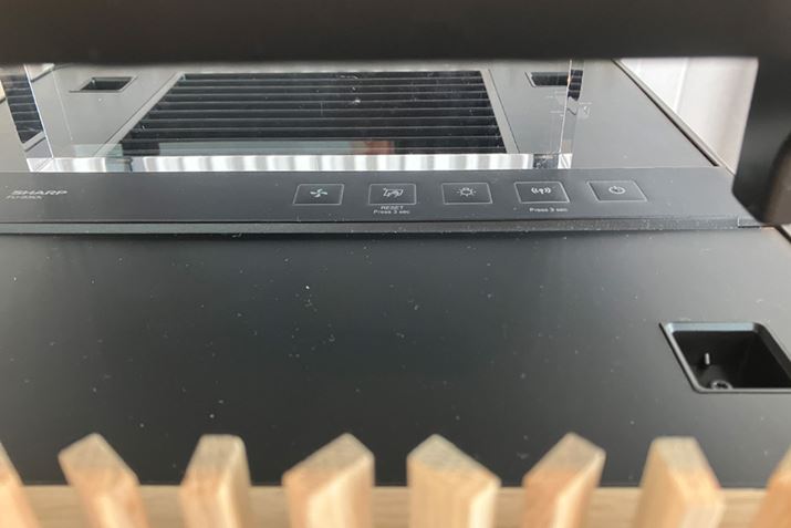 {^͓Vʂ̉ɔzuĂ܂BV[v́uAIoTvɑΉĂApAvł̉uɉAC󋵂⃁eiX񂪊mFł֗@\ڂĂ܂