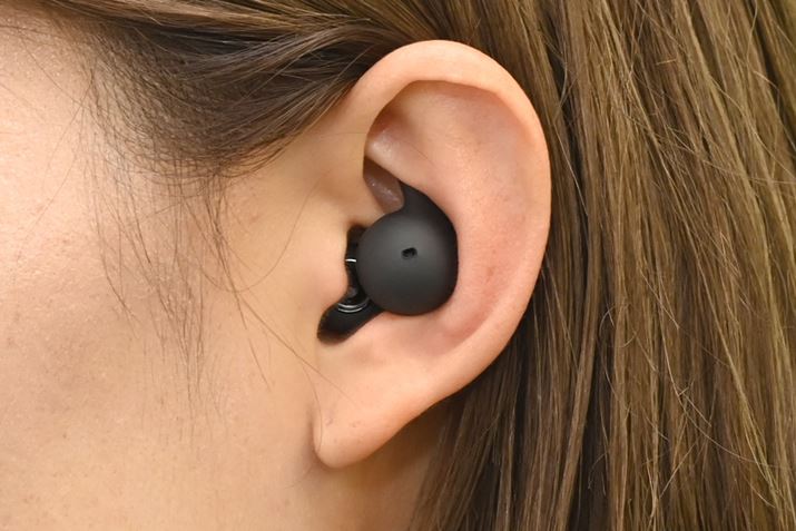 uLinkBuds Openv𑕒ƂB̌`킸AutBbeBOT|[^[v̂ڂ݂ɍ킹ĂƃtBbgĂ܂