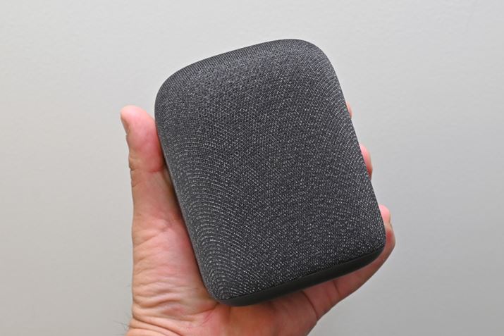 uLinkBuds Speakerv̖{́B͖11cmŁAЎŊȒPɎ^ׂ܂