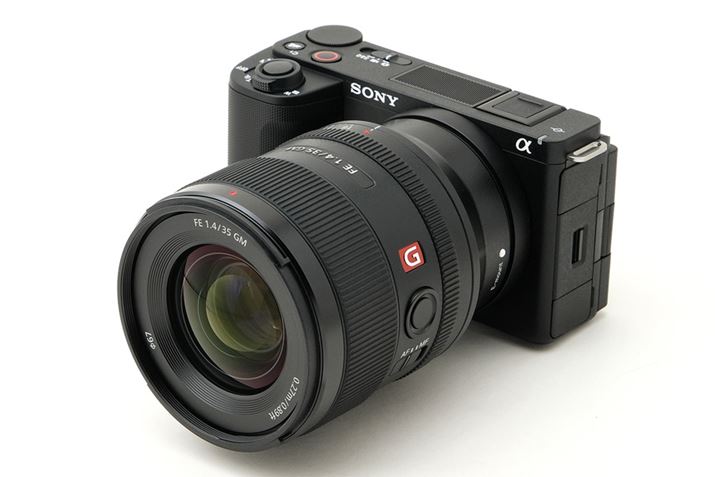uVLOGCAM ZV-E10 IIvł́uFE 35mm F1.4 GMvW̒Pœ_YƂĎgpł܂