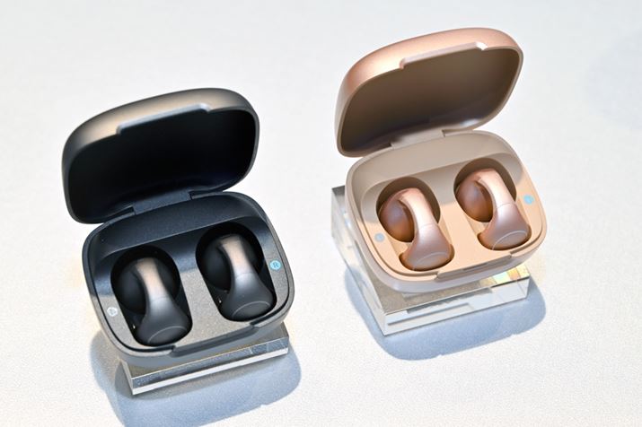 AnkeruSoundcore C40ivBJ[oG[V́A^bNO[iʐ^jA[YS[hiʐ^Ej̑S2FBȂA[YS[h2025N2̔ƂȂ܂