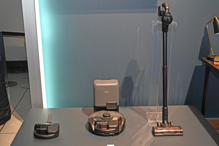 {bg|@AnfB|@AXeBbN|@13uEufy Robot Vacuum 3-in-1 E20v