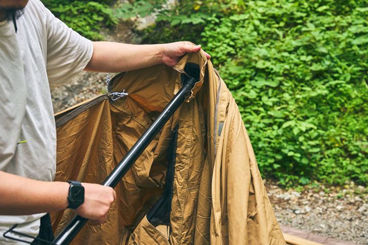 t@Xi[Jeg̓ɂ鍕zɃ|[𓖂Ă܂Bꂪeg㕔̒_ɂȂʒuł