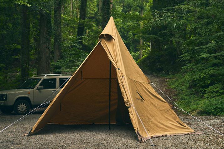 e}NfUCuT[JXTC DXv͌܊p`ŁATCgł݊܂BTCY͖420ij×442isj×280ijcm