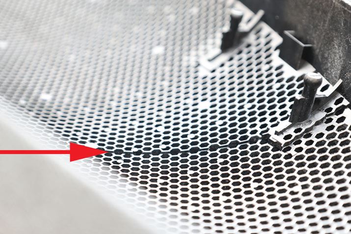 ̃Jo[͊OȂƂ̂ƂAbÑJo[mFƁAΉ郆jbgɉČ̌`󂪕ςĂ邱Ƃ킩BTuE[n[̑Oʂ͔g̒Ux邽߁A݂ċxグĂ