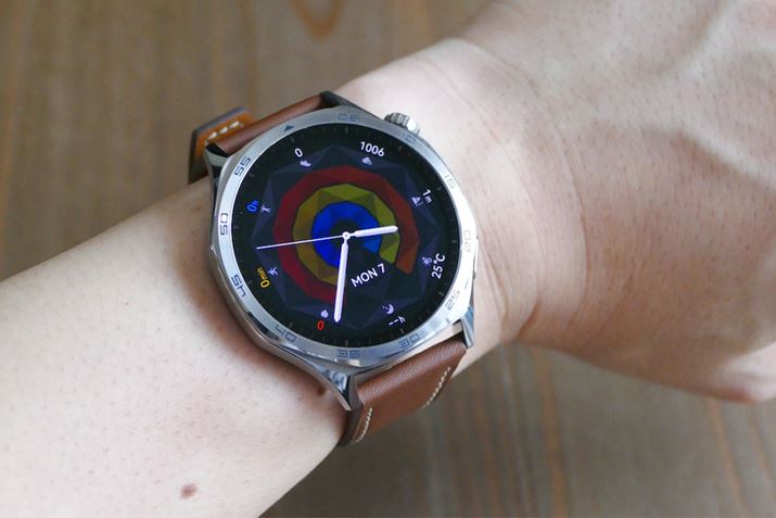 x̕ɂX[c̃WPbgɂ킹₷fUC