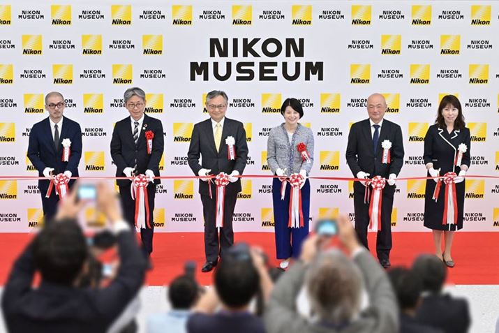 I[vjOZj[ł͊֌W҂ɂe[vJbgsꂽBjR~[WAْ̒ǈ򎁁Ais撷̖xzAjR\Вs|Ai撷̐XVqAjRꖱs̑呺׍OAjRoc헪{L񕔒̗؂₩