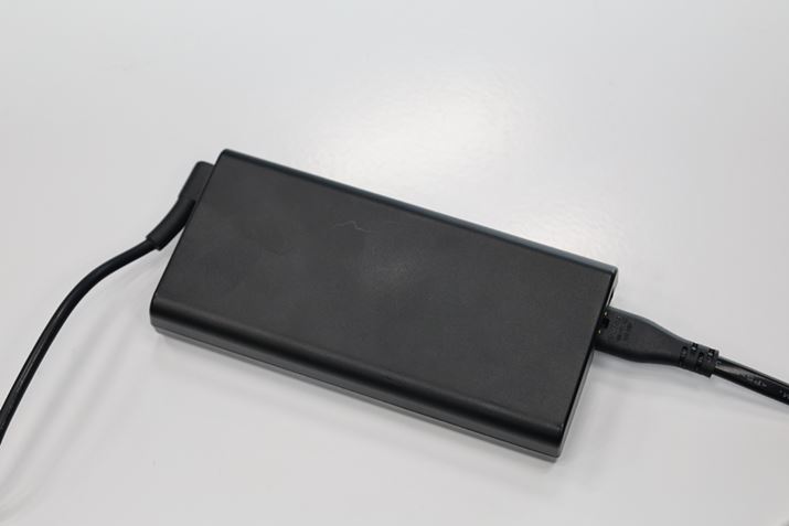 uEF-22v̓dA_v^[BuEF-21v͓d{̂̒ɓĂ^CvŁA͂̓_f̈Ⴂ1B̂ƂRŁAuEF-22v̑x1dBÂɂȂĂ 