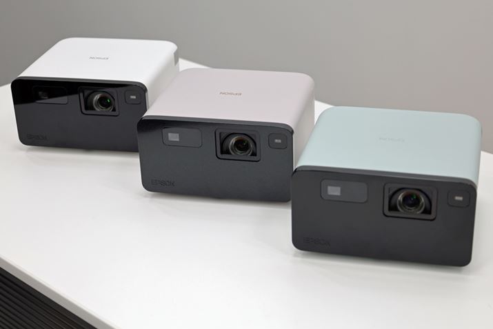 uEF-21v̓X^htĂȂAdĂ邱ƂAƐݒułBzCgAx[W[YAX[NACXO[Ƃu₩Ȗ{̐F𑵂邱Ƃ傫ȓ