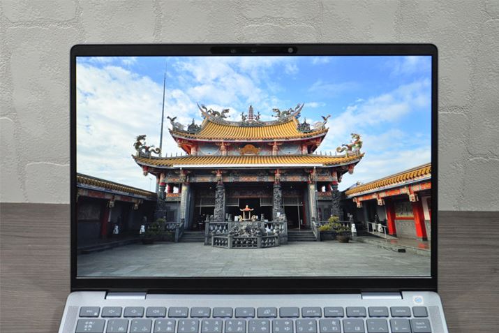 _̕\͎኱߂ɂȂĂ܂A̍ו܂ł悭ănĂ܂BFN₩ɂȂĂ܂AF݂͎Rł