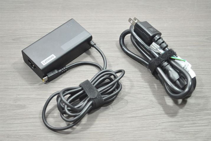 tĂACA_v^[65WŁArI߂łBA2jbg^CvŃRZg̃P[u߁A{̂ƋɎ^Ԃ̂͂ʓ|Ȉ