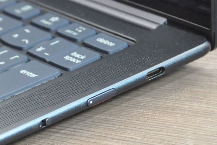 dL[͖{̂̉EʂɔzuB͎Ɍ둀삷Sz͂܂񂪁A{̂ۂɂ艟Ă܂ɂȂ܂