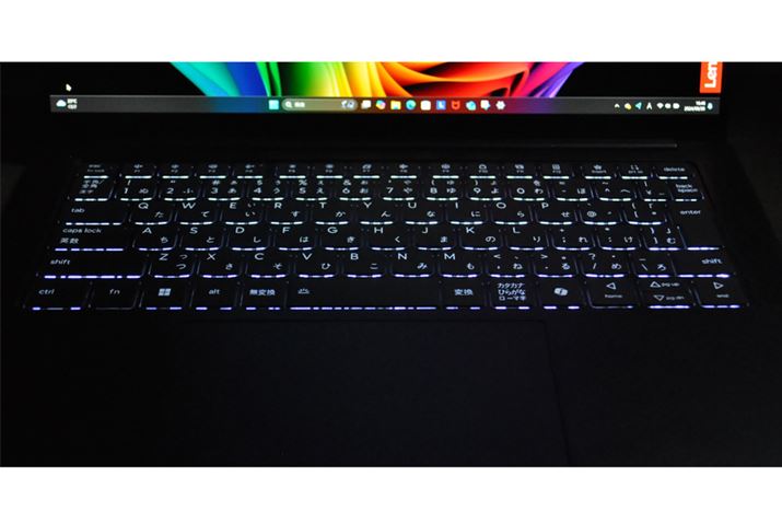 obNCgڂňÂꏊłłĂ͕̂֗łAɋ߂pxŌƃL[̉obNCǧRČ܂BL[{[hŜČ邽߁AL[gbv̂̎̕F͑ΓIɗĂ܂܂	