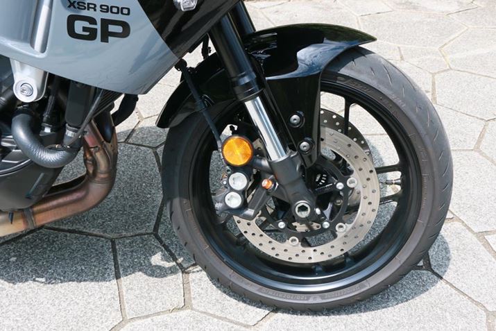 tgTXyVKYB̃tAWX^uBtg^C̃TCY120/70-17