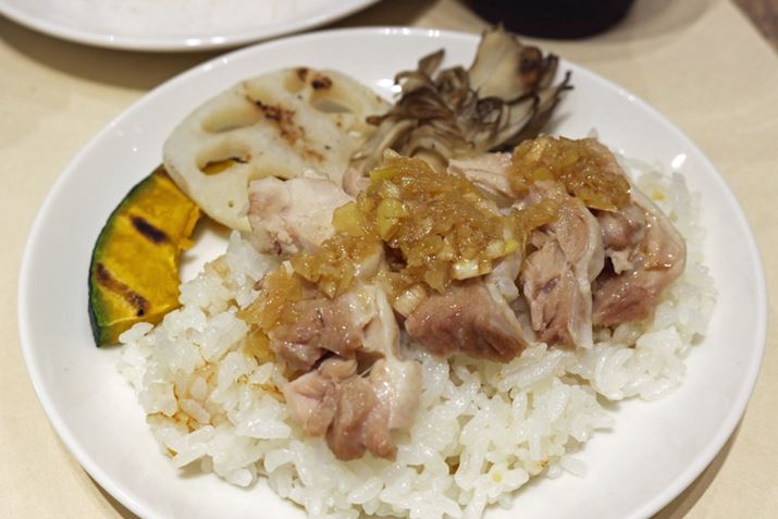 uSR-V10BBvōuAWA {݁vB{JbgɓĐĂނɂƉ΂ʂA͂œKȐHɐオ܂