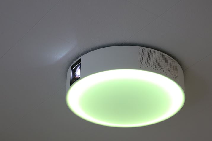 V[OCg̃\PbgɎtĎgAƖ̌^vWFN^[uAladdin X2 LightvBvWFN^[ƂẴXybNЂƌŕ\΁ALEDƂPDLPvWFN^[