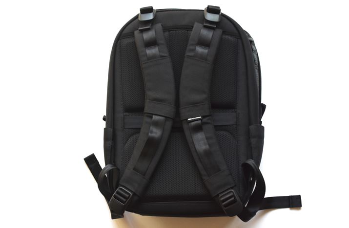 ʋCɂꂽwʃplƃV_[Xgbvĝւ̕SyĂ܂