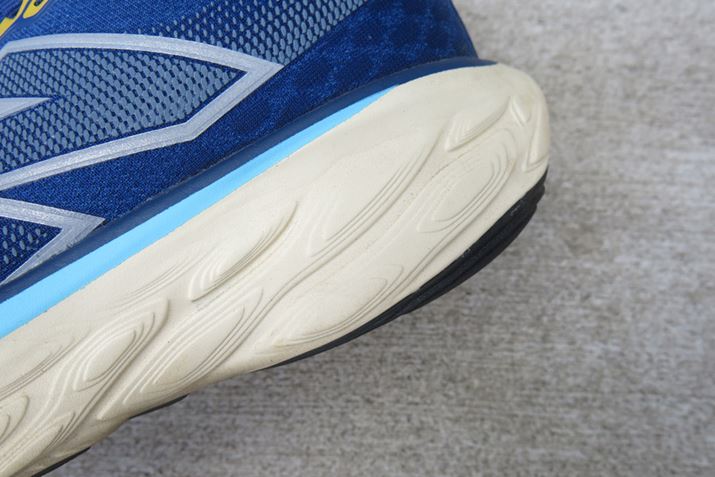 ~bh\[̑fނ͑O쓯ĺutbVtH[ GbNXvBO삩ςĂȂ