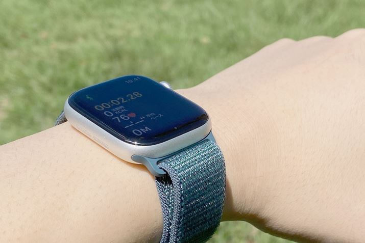 ˓AȂɎ΂߂̊pxłʂɕ\ꂽeFł܂