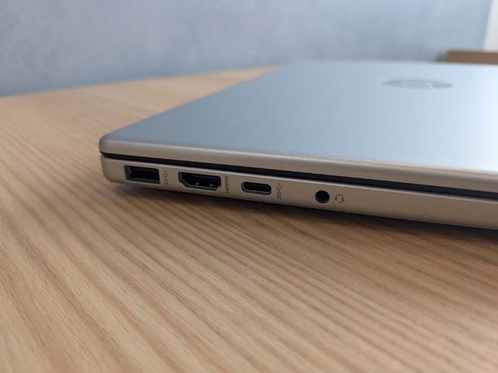 {̂̍USB Type-A|[gi5GbpsjAHDMI|[gAUSB Type-C|[gi5GbpsjACz/}CNWbN܂