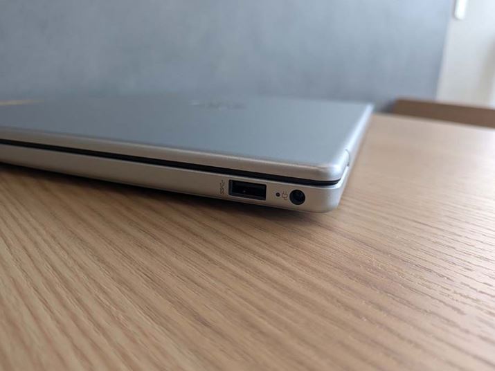 {̉EɂUSB Type-A|[gi5GbpsjƓdA_v^[p[qzu