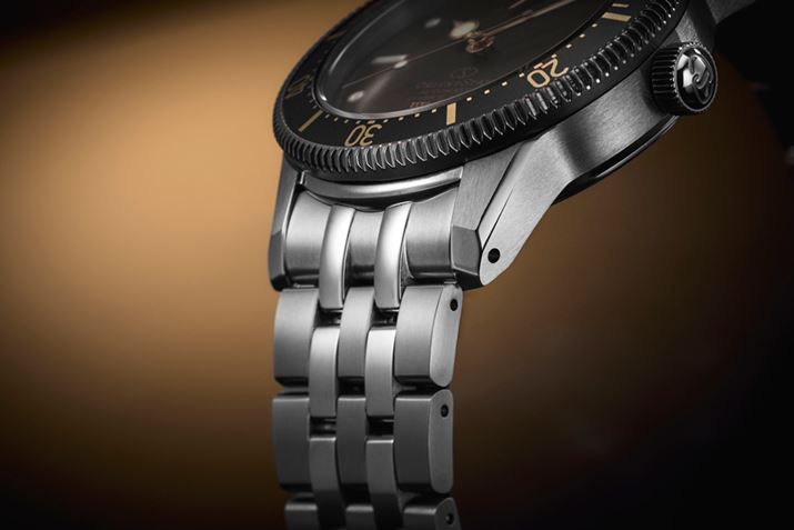 P[Xohɍ̗pꂽO[g[̃`^̓veNgR[eBOɂ`^\ʂ̍dɂĉߍȊɑς鋭킹B܂XeXX`[fɔׂĖ35y